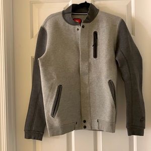 Nike jacket - men’s medium